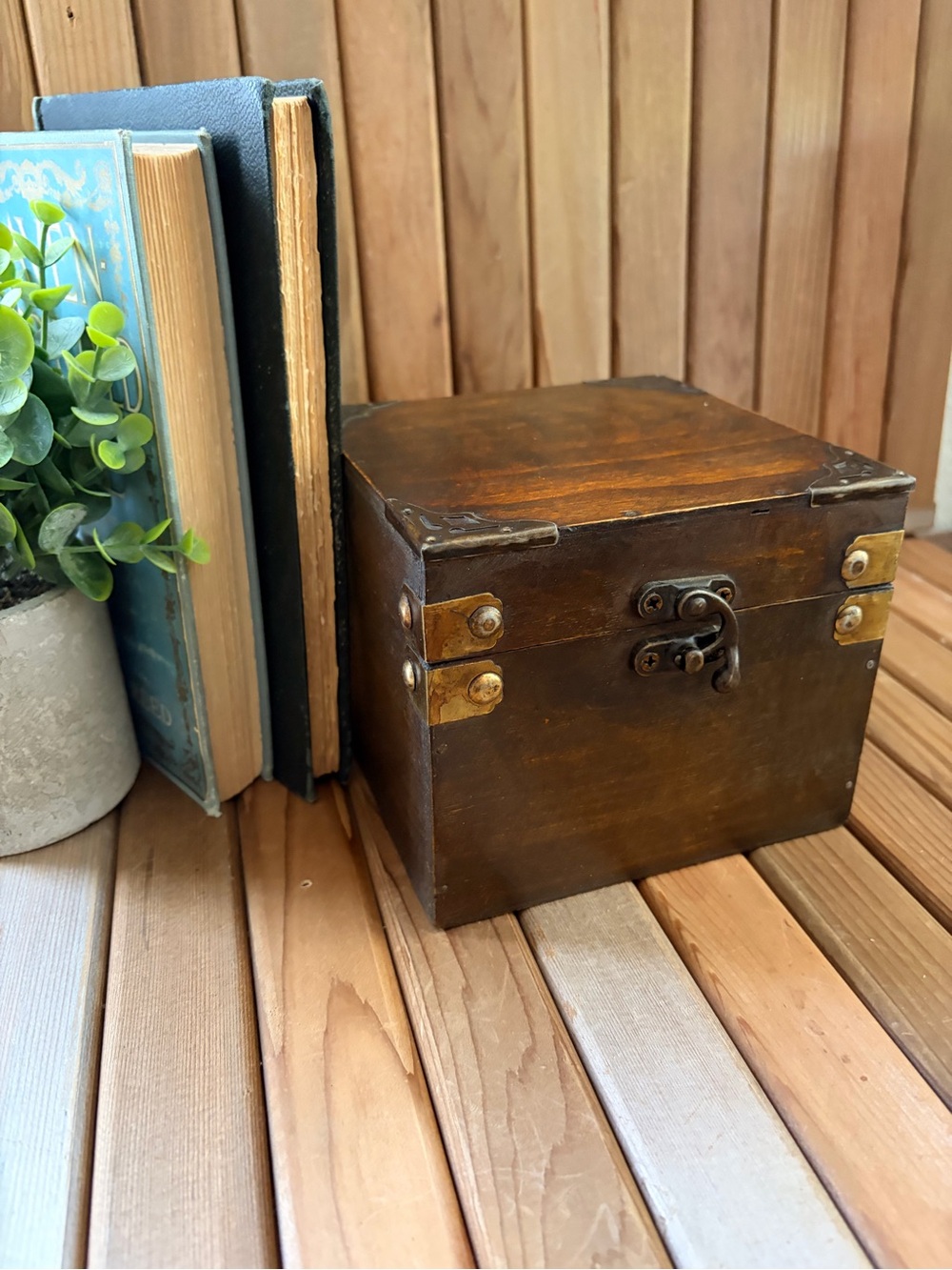 Vintage Wooden Rustic Keepsake Box w/Brass Hardware, Small Treasure Chest - Picture 2 of 7